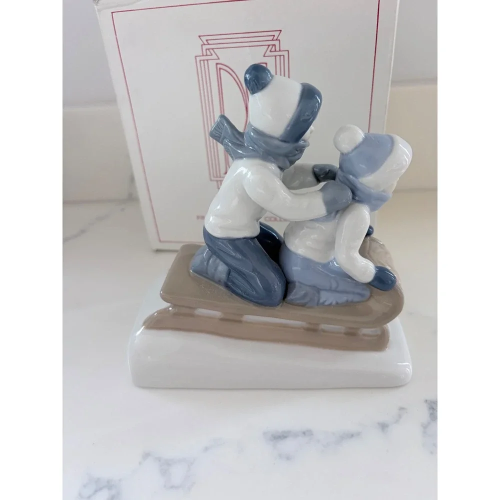 Paul Sebastian Fine‎ Porcelain Children on Sled Figurine 1594 Mexico with Box